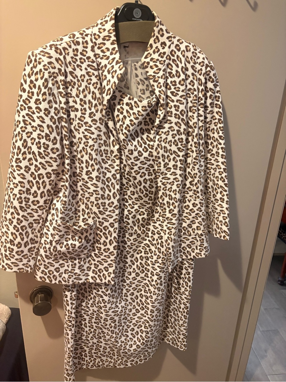 Doncaster Leopard-Print Women’s Robe Set - White and Brown